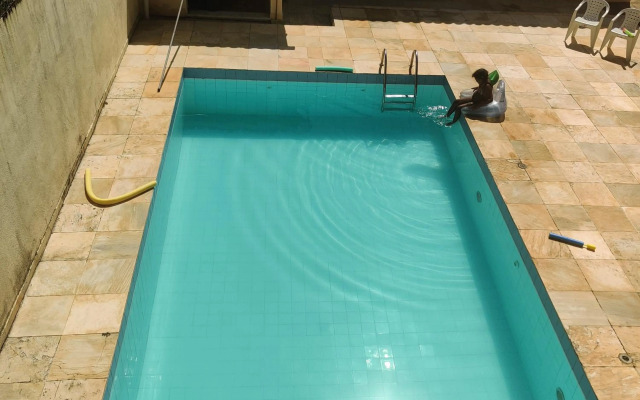 Casa muito espaçosa privativa com Piscina, Churrasqueira e área gourmet