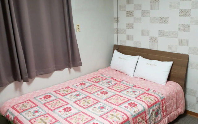 Nabijam Motel