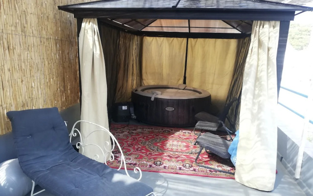 Casa Maruja en Cutar con Jacuzzi y Wifi Fibra