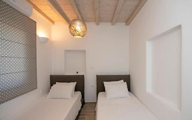 Villa Zaira by Opus