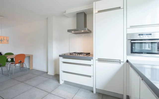 Nice House With Dishwasher, Near Amsterdam