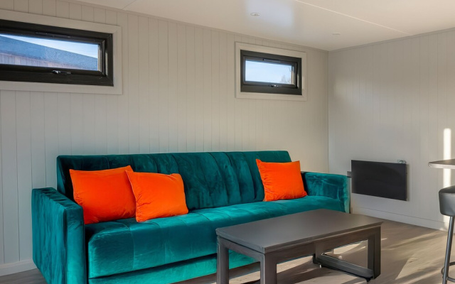 Lovebird Lodge