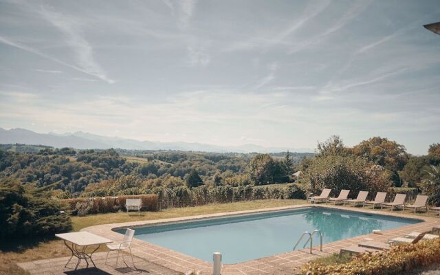 Clos Mirabel Manor B&B