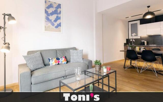 TONI'S Cute 2BD Apartment in Koukaki!