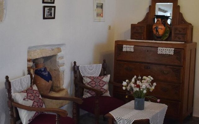Eirini's Stone House