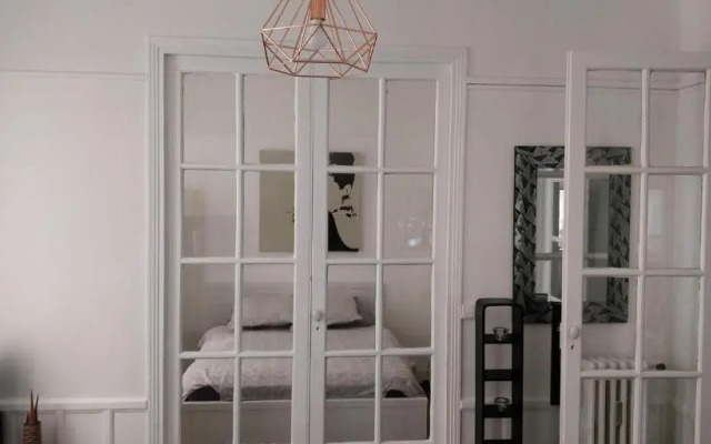 Nice and cozy 1b apartment in the heart of Paris