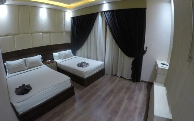 Elite Grand City