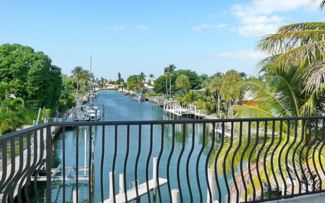 1370 North Collier Boulevard