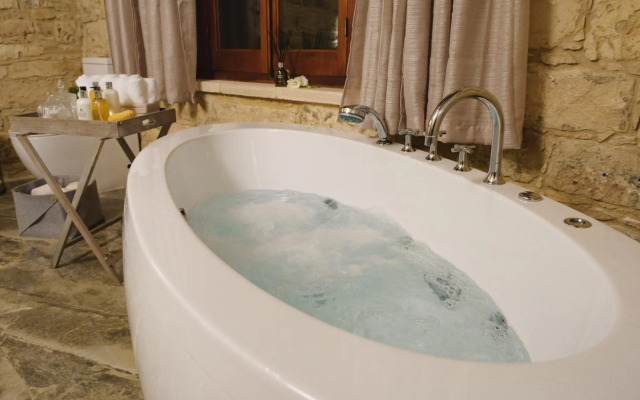 Serenity Boutique House