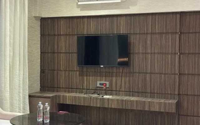 Hotel Elegant inn- Ichhapore