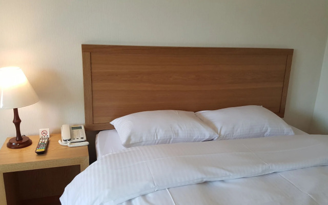 Diamond Hotel