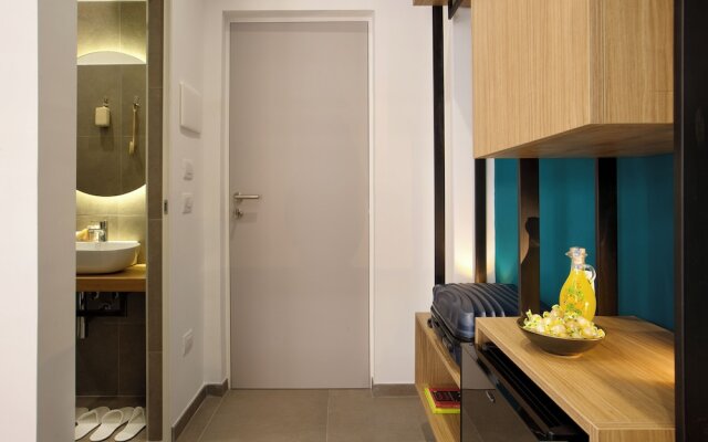 Mare Fuori Rooms