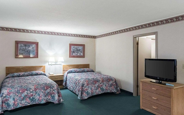 Rodeway Inn And Suites