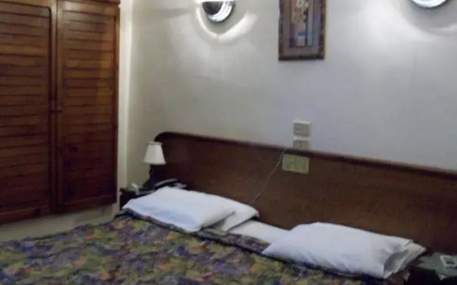 Noble Hotel