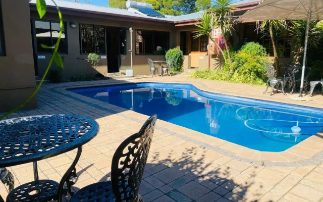 Greenleaf Guest Lodge