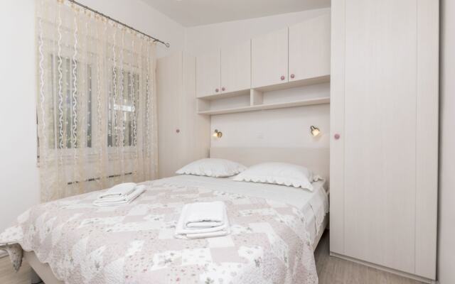 Apartments Maja