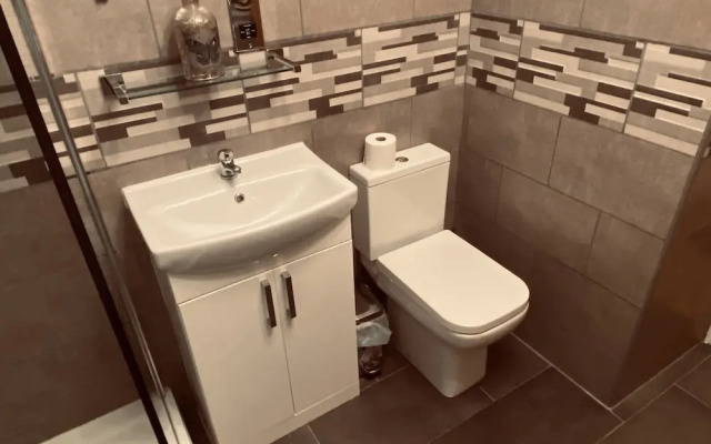Beautiful 1-bed Apartment in Scarborough
