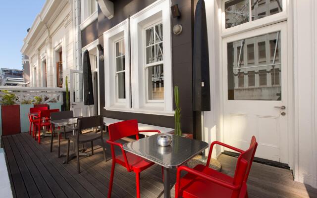 Daddy Long Legs Art Hotel