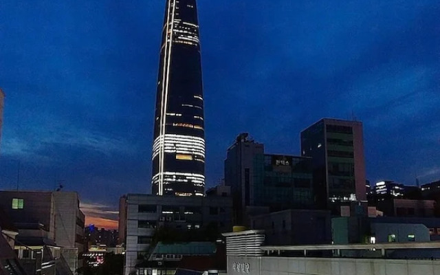 LotteTower Rainbow House