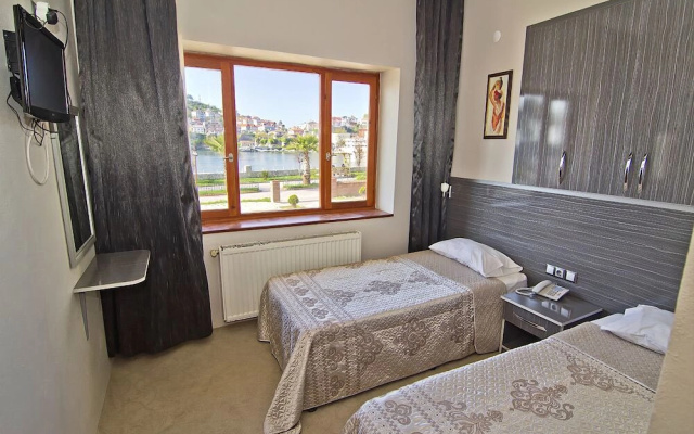 Ozgun Otel