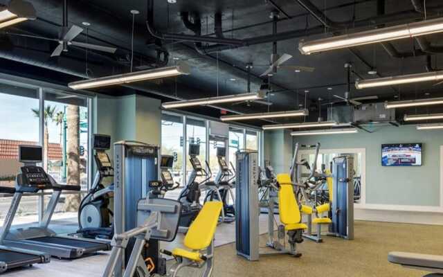 Sleek 2br/2ba Apt in Downtown Phoenix