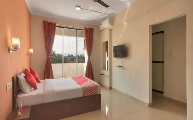OYO 11485 Hotel Elite Inn