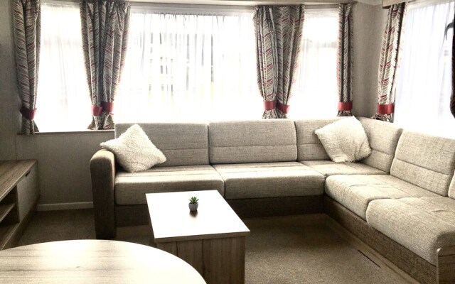 A Lovely Caravan on Quiet Site at Westward Ho!