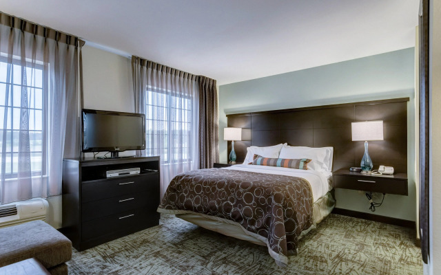 Staybridge Suites O'Fallon Chesterfield by IHG