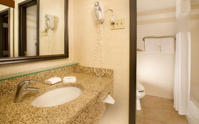 Drury Inn & Suites St. Louis St. Peters