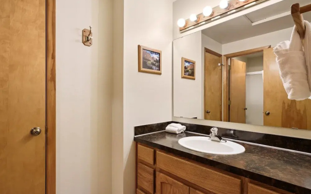 Sequoia 14 2 Bedroom Home