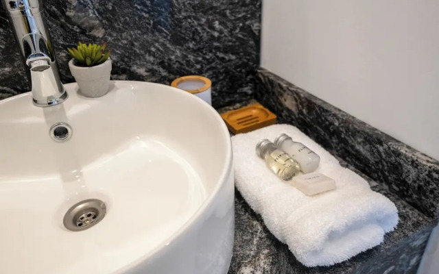 Fliphaus Serrano 1100