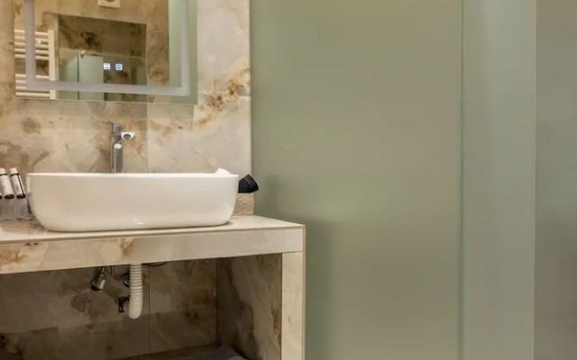 Trikala Mall Suites !