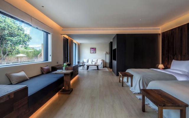 Mucheng Xichi Snow Mountain Art Resort