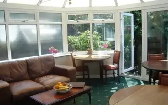 All Seasons Guest House