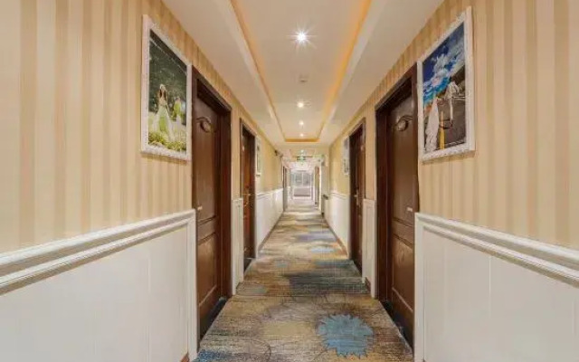 Ruijing Hotel