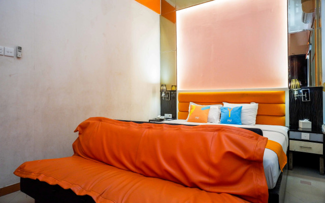 Sans Hotel International Surabaya