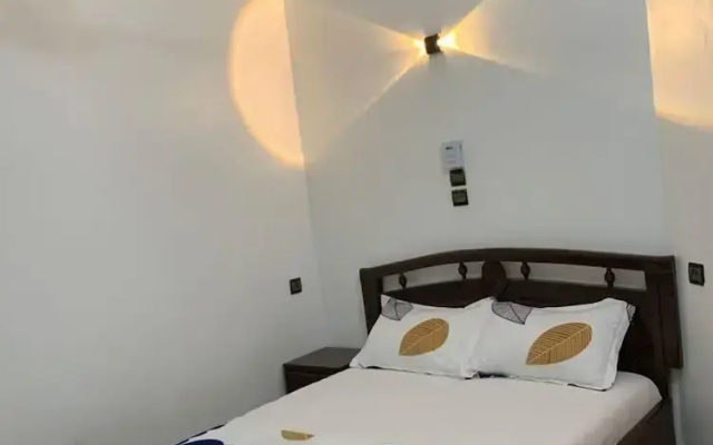 Okpèyèmi guest house