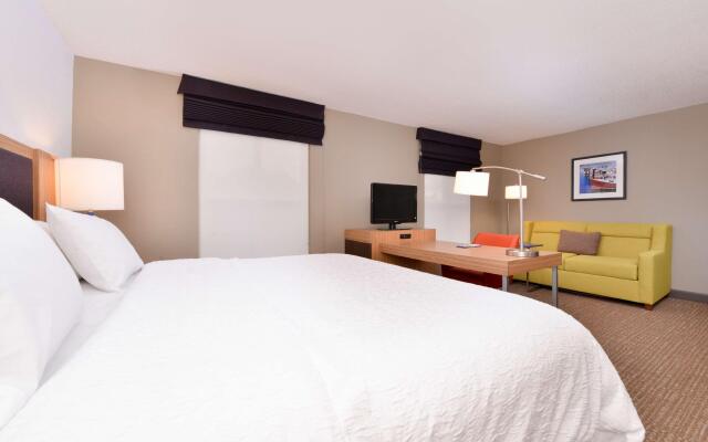 Hampton Inn & Suites Plymouth