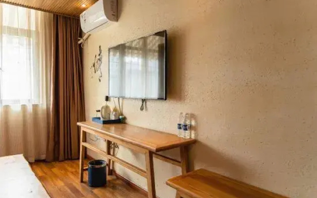 Yixian Sunshine Travel Inn (Xinxiang Hongmen University Town Branch)