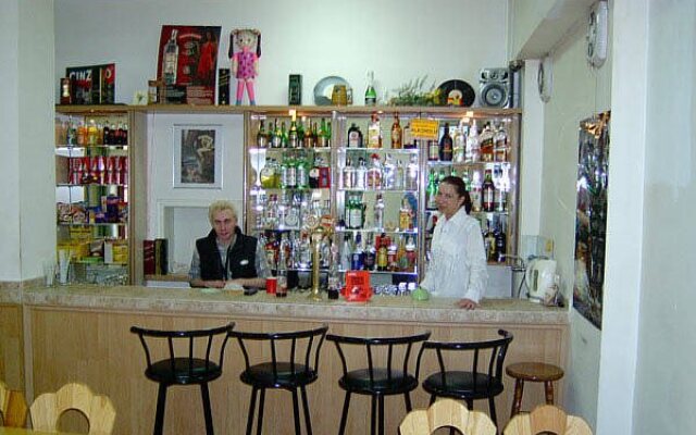 Tadros