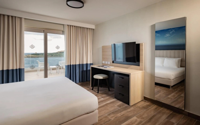 QAWRA Palace Resort & SPA