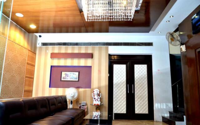 Collection O 30858 Hotel SP ROOMS