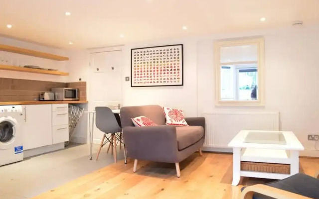 Chic 1 Bedroom Flat Near Stoke Newington