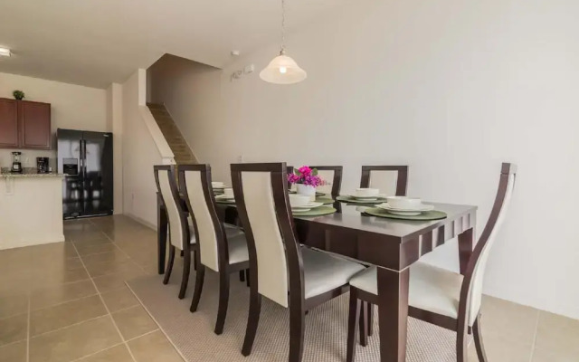 5114 Compass Bay