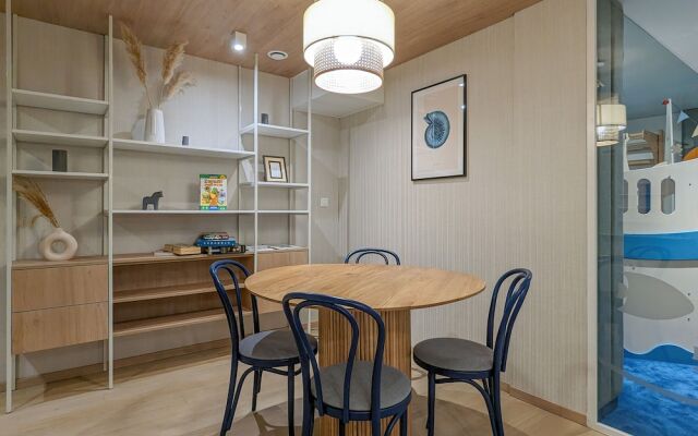 Two-bedroom Accepting Pets by Renters