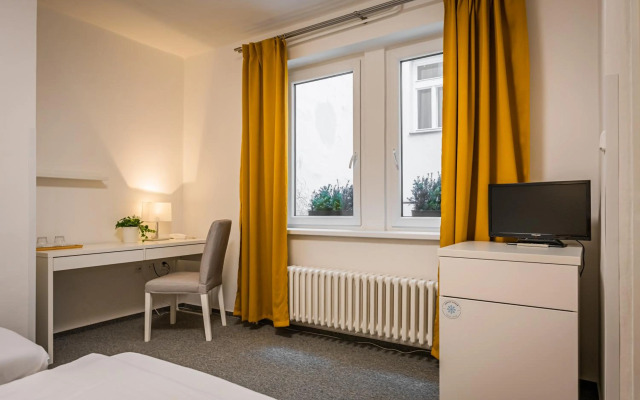 Hotel Ostaš