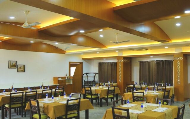 Kgees- HillTown Hotel