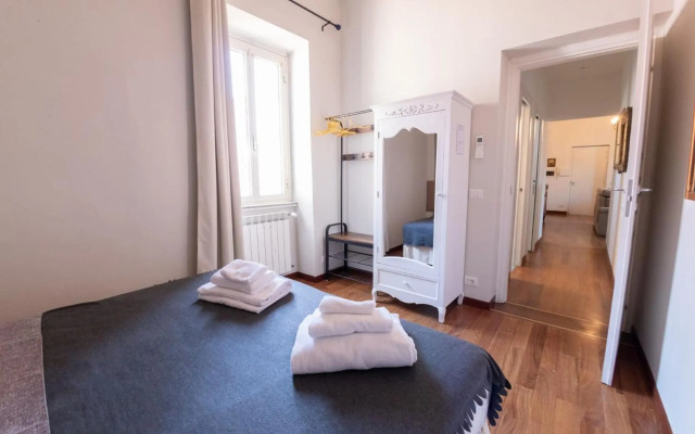 The Best Rent - Beautiful two-bedroom apartment near Colosseo