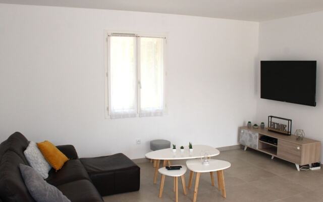 Holiday Home With Large Garden and Pool