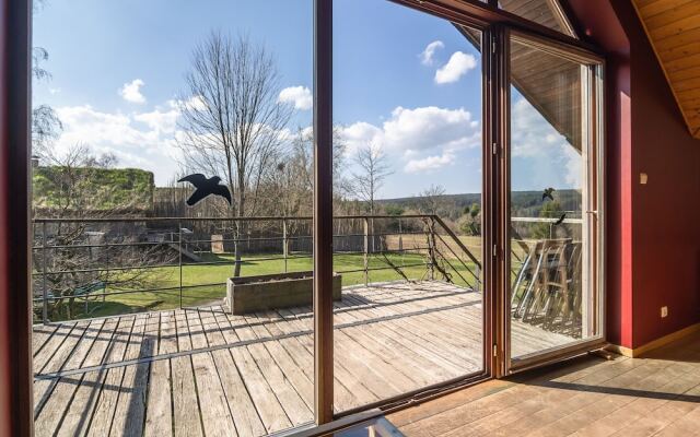Spacious Chalet in Waimes With Garden
